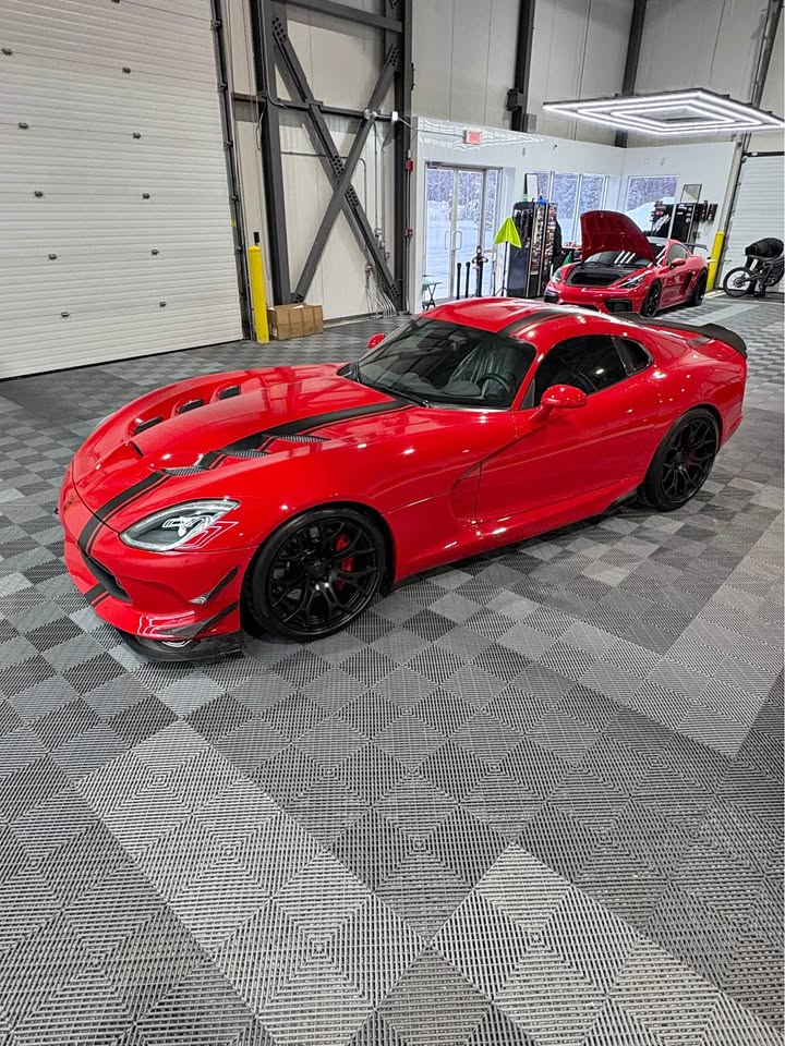 Dodge Viper — 2016
