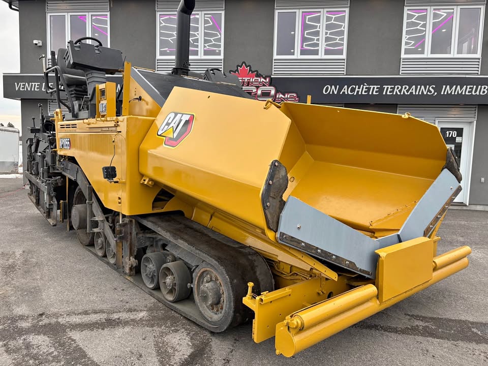 Paveuse Caterpillar AP1055 — 2013
